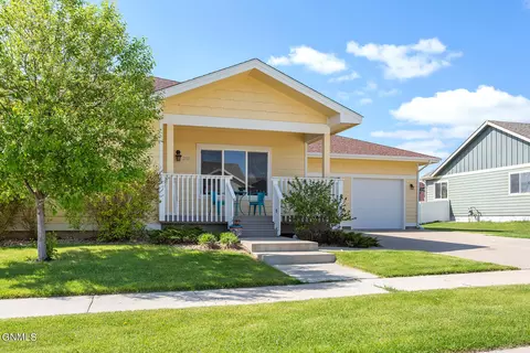 2801 25th St W, Williston, ND 58801 photo 4
