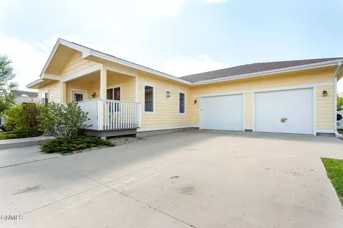 2801 25th St W, Williston, ND 58801 photo 5