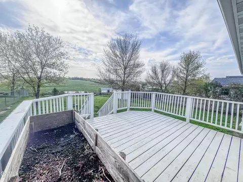 104 Coyote Rd, Mandan, ND 58554 photo 22