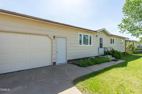 142 Haugen Dr NW, Killdeer, ND 58640 photo 54
