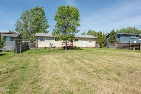 142 Haugen Dr NW, Killdeer, ND 58640 photo 52