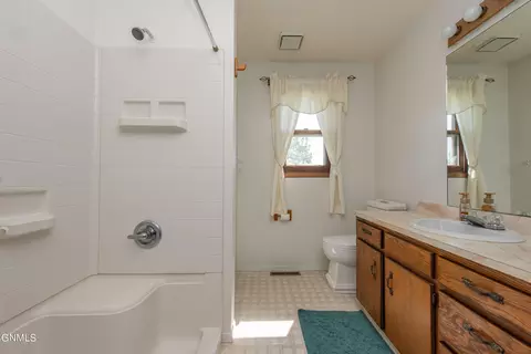 142 Haugen Dr NW, Killdeer, ND 58640 photo 19
