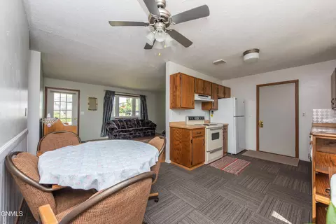 142 Haugen Dr NW, Killdeer, ND 58640 photo 16