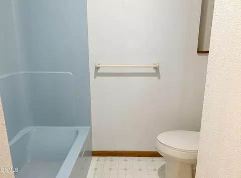 Bath - 3434 Breen Dr, Bismarck, ND 58501 photo 3 of 3