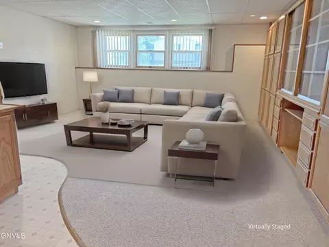 Living - 3434 Breen Dr, Bismarck, ND 58501 photo 4 of 10