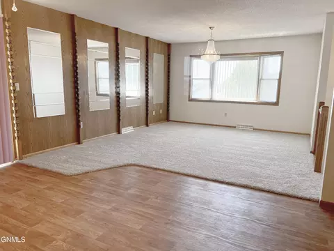 Living - 3434 Breen Dr, Bismarck, ND 58501 photo 6 of 10