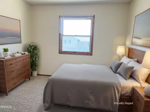 Bedroom - 3434 Breen Dr, Bismarck, ND 58501 photo 2 of 13