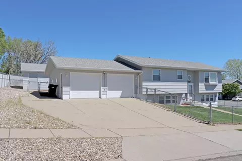 Exterior - 3434 Breen Dr, Bismarck, ND 58501 photo 2 of 3