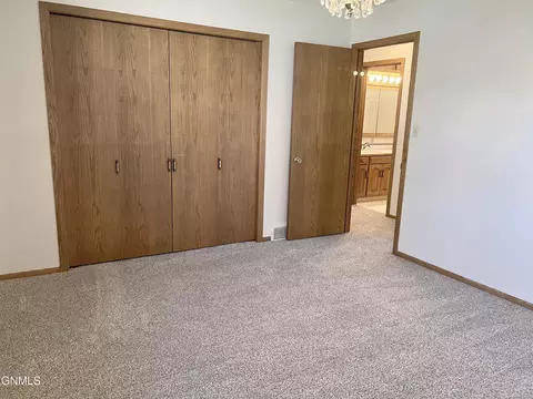 Bedroom - 3434 Breen Dr, Bismarck, ND 58501 photo 7 of 13