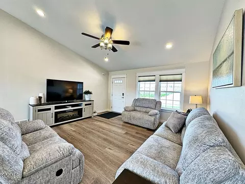 Living - 3100 28th Ave W, Williston, ND 58801 photo 2 of 3