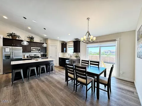 Dining - 3100 28th Ave W, Williston, ND 58801 photo 1 of 4