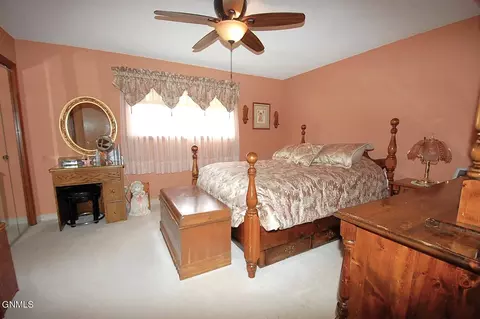 Bedroom - 221 5th Ave SE, Sidney, MT 59270 photo 1 of 2