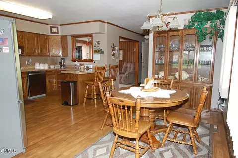 Dining - 221 5th Ave SE, Sidney, MT 59270 photo 1 of 1