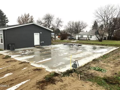 400 5th St N, Wilton, ND 58579 photo 22