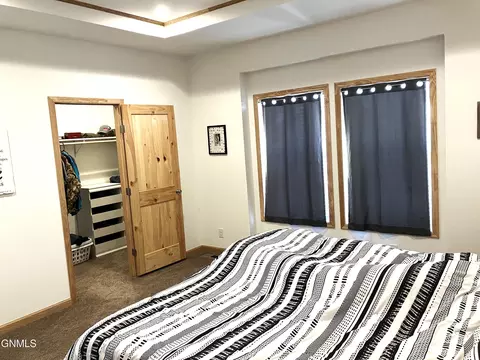 400 5th St N, Wilton, ND 58579 photo 9