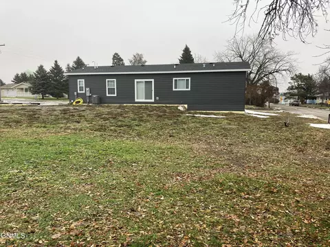 400 5th St N, Wilton, ND 58579 photo 27