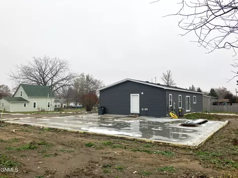 400 5th St N, Wilton, ND 58579 photo 24