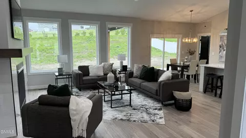 5342 Titanium Dr, Bismarck, ND 58503 photo 9