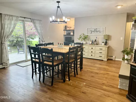 Dining - 324 4th St SE, Steele, ND 58482 photo 2 of 4