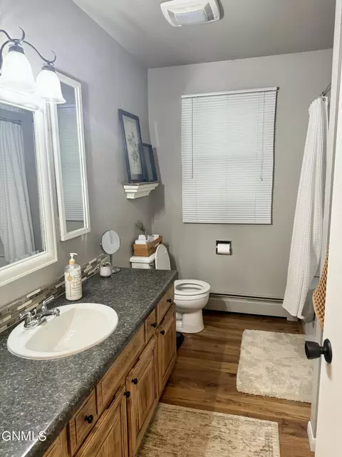 Bath - 324 4th St SE, Steele, ND 58482 photo 2 of 2