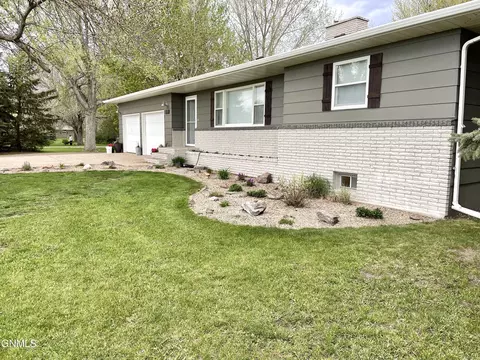 Other - 324 4th St SE, Steele, ND 58482 photo 2 of 9