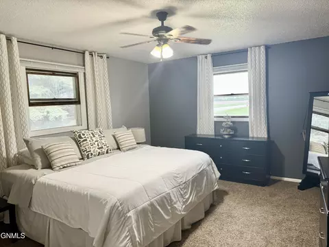 Bedroom - 324 4th St SE, Steele, ND 58482 photo 2 of 3