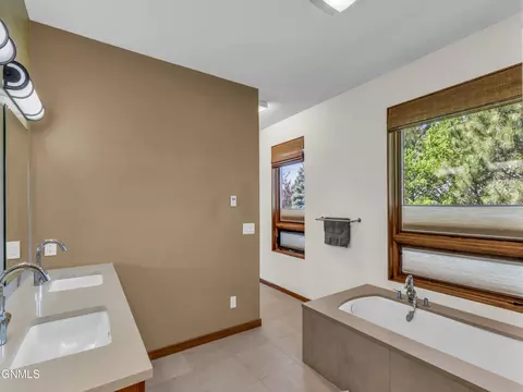 Bath - 1414 Eagle Crest Loop, Bismarck, ND 58503 photo 7 of 11