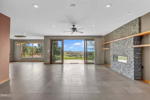 Living - 1414 Eagle Crest Loop, Bismarck, ND 58503 photo 6 of 12