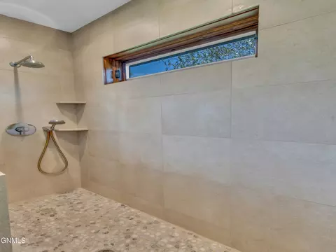 Bath - 1414 Eagle Crest Loop, Bismarck, ND 58503 photo 9 of 11