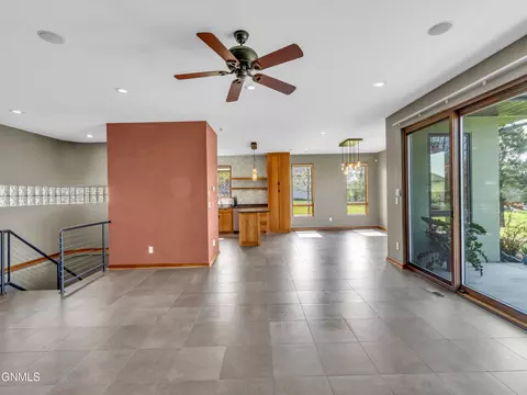 Living - 1414 Eagle Crest Loop, Bismarck, ND 58503 photo 7 of 12