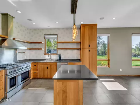 Kitchen - 1414 Eagle Crest Loop, Bismarck, ND 58503 photo 4 of 8