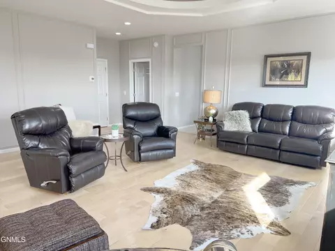 622 Calgary Ave E, Bismarck, ND 58503 photo 6