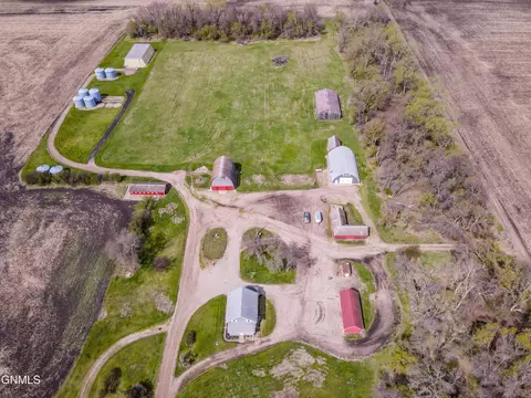 3207 121st Ave SE, Valley City, ND 58072