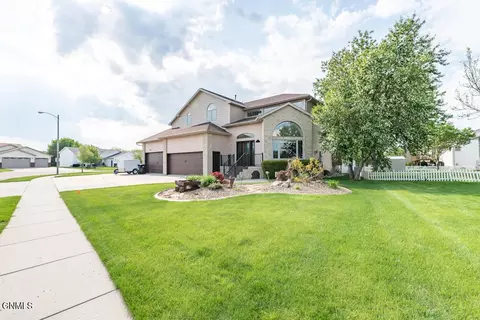 788 San Angelo Dr, Bismarck, ND 58504