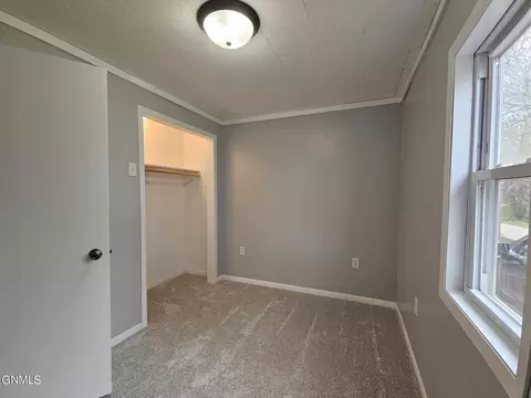 413 Front St SE, Beulah, ND 58523 photo 17