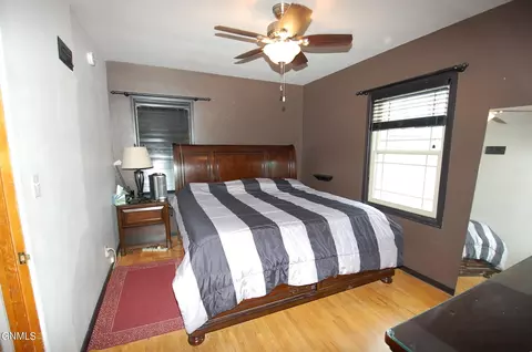 Bedroom - 122 9th Ave Nw Ave NW, Sidney, MT 59270 photo 1 of 3