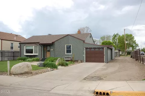 Exterior - 122 9th Ave Nw Ave NW, Sidney, MT 59270 photo 3 of 3