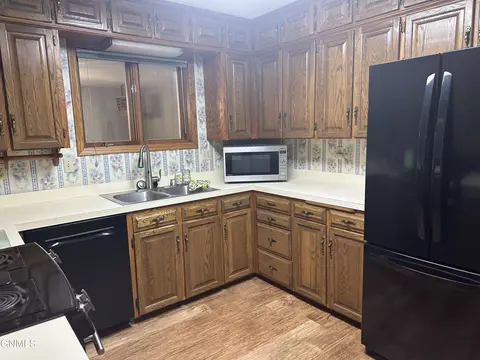 Kitchen - 719 8th St E, Williston, ND 58801 photo 2 of 4