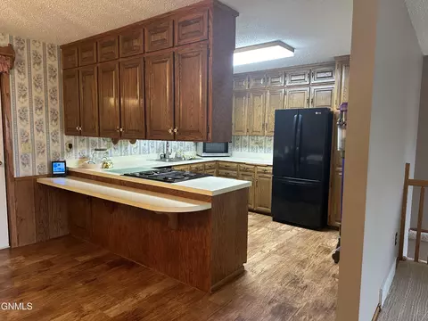 Kitchen - 719 8th St E, Williston, ND 58801 photo 3 of 4