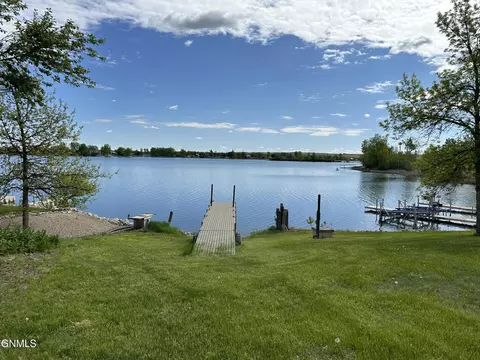 776 8p Ave NW, Mercer, ND 58559