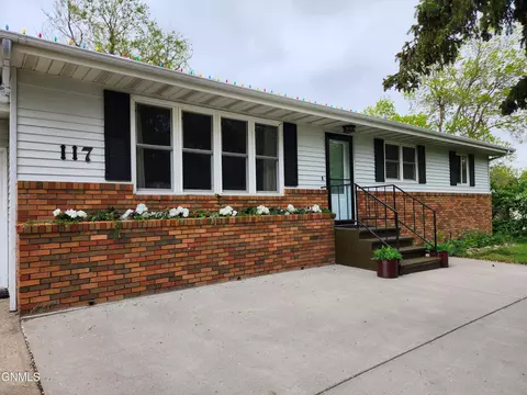 117 Butte Ave N, Center, ND 58530