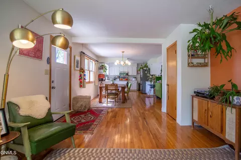 507 Bowen Ave, Bismarck, ND 58504 photo 4