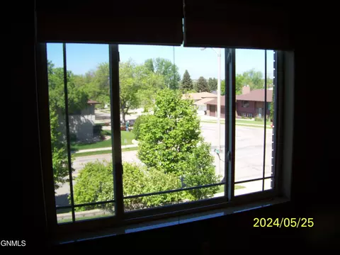Other - 1069 Turnpike Ave E, Bismarck, ND 58501 photo 3 of 10