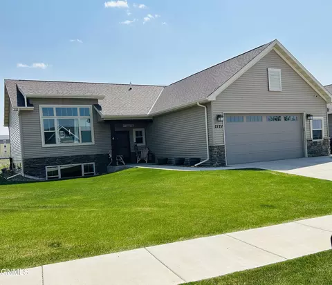 2121 5th Ave NE, Watford City, ND 58854