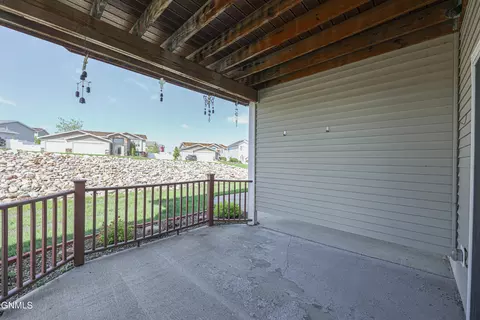 804 E Lasalle Dr UNIT B, Bismarck, ND 58503 photo 32