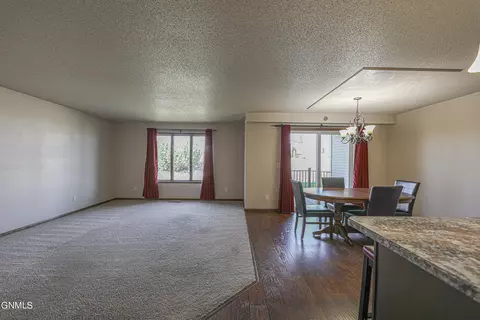 804 E Lasalle Dr UNIT B, Bismarck, ND 58503 photo 8