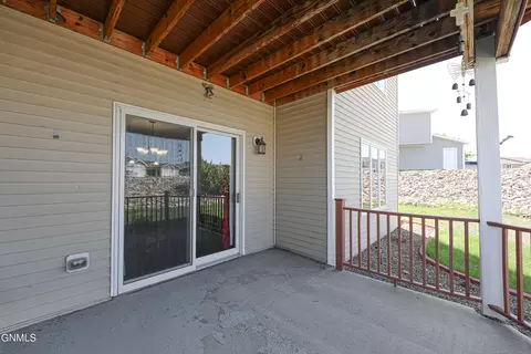 804 E Lasalle Dr UNIT B, Bismarck, ND 58503 photo 31