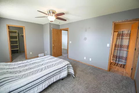 1003 25th St SE, Mandan, ND 58554 photo 29