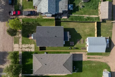 View/Area - 222 Maple St, Hebron, ND 58638 photo 7 of 10