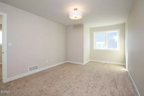 4206 Silver Blvd, Bismarck, ND 58503 photo 15